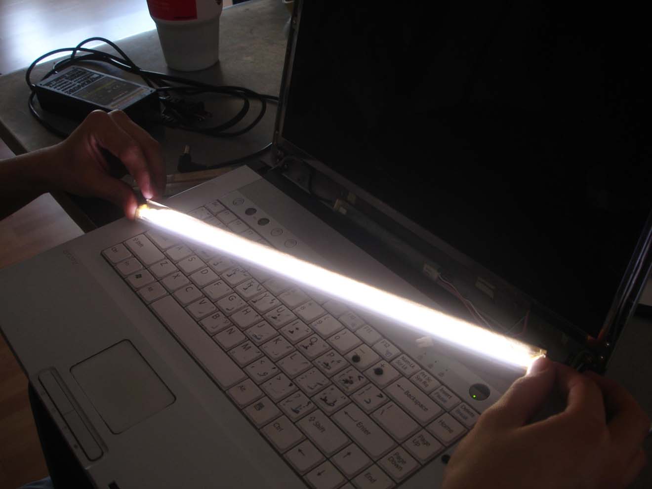 Замена и ремонт подсветки экрана ноутбука в Лыткарино