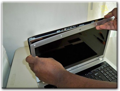 Замена экрана ноутбука Samsung в Лыткарино